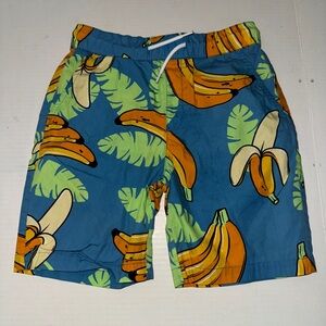 Boys banana Appaman shorts size 6.